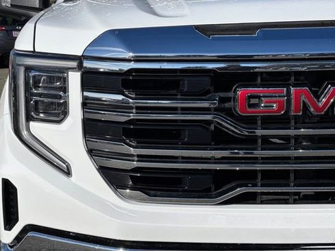 Used 2024 GMC Sierra 1500 SLT image 46