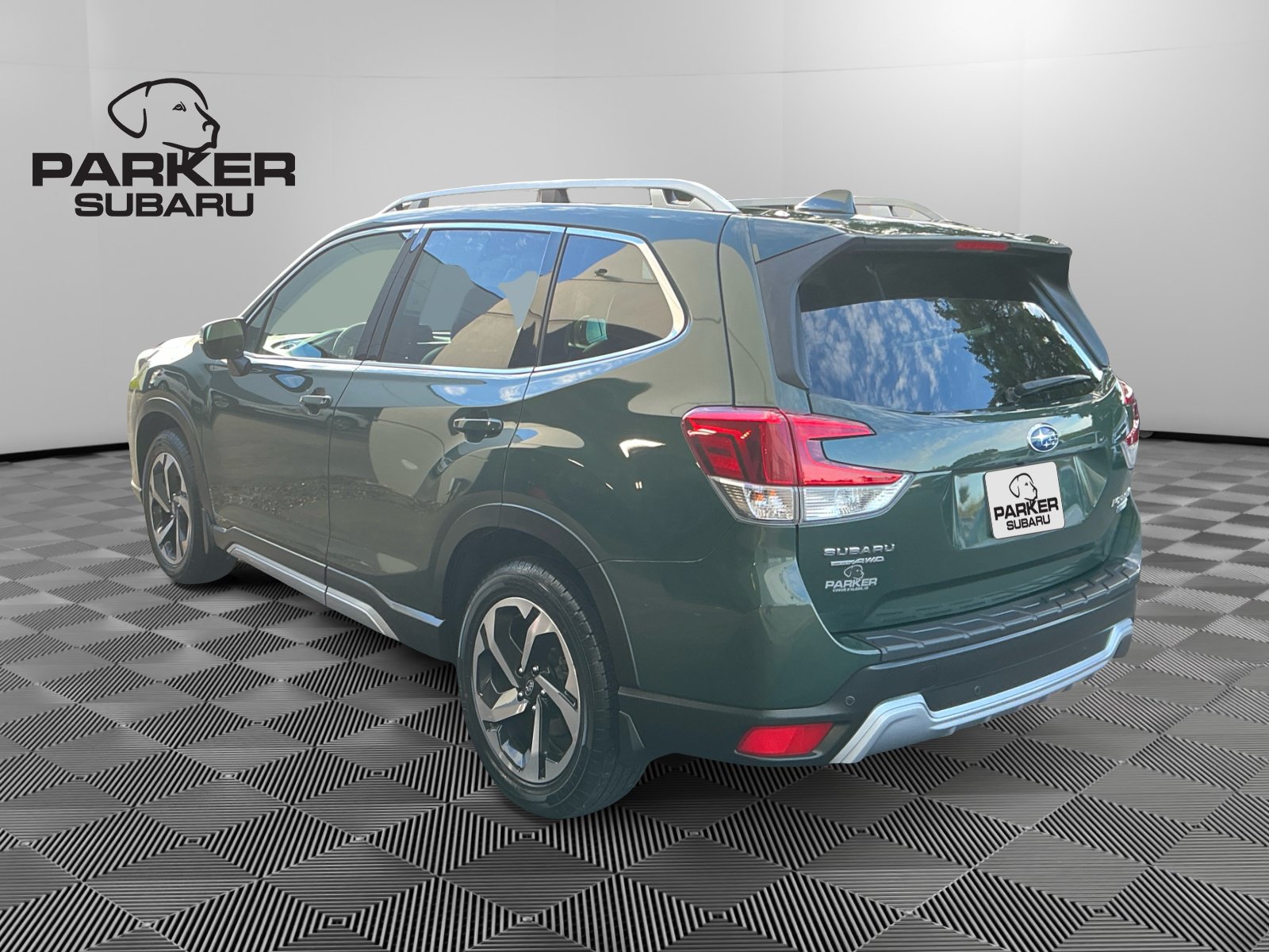 Used 2023 Subaru Forester Touring AWD/4WD image 3