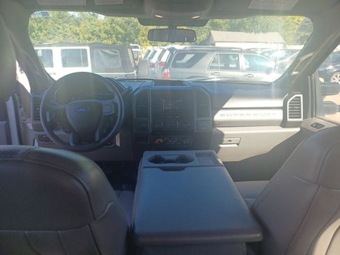 Used 2018 Ford F250 XL w/ Power Equipment Group AWD/4WD image 37