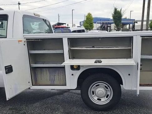 Used 2015 Ford F250 XL RWD image 4