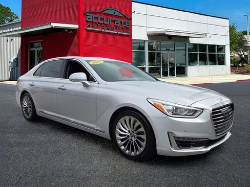 Used 2019 Genesis G90 3.3T Premium RWD image 7