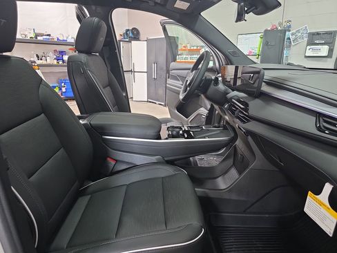 New 2026 Buick Enclave Sport Touring w/ Power Package image 10