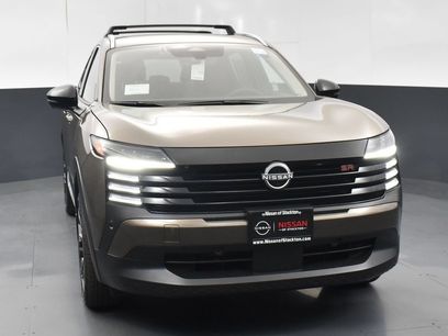 New 2026 Nissan Kicks SR w/ Illumination Package
