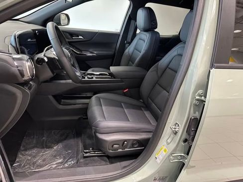 New 2026 Chevrolet Equinox LT w/ Convenience Package II image 6