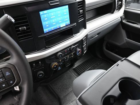 New 2026 Ford F450 XL w/ XL Chrome Package image 21