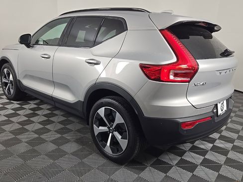 Certified 2024 Volvo XC40 B5 Plus w/ Protection Package Premier image 14