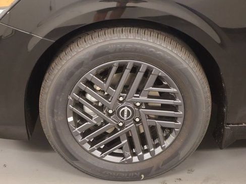 New 2026 Nissan Sentra SV w/ Floor Mat Package FWD image 8