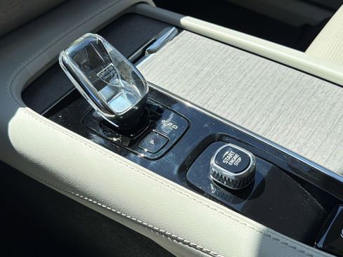 Certified 2023 Volvo XC90 B6 Ultimate w/ Protection Package Premier image 18