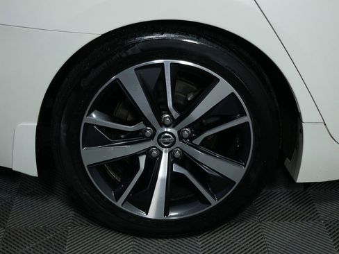 Used 2020 Nissan Maxima 3.5 SL image 9