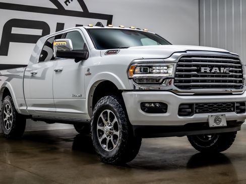 Used 2024 RAM 3500 Limited w/ Safety Group image 30