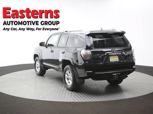 Used 2015 Toyota 4Runner SR5 AWD/4WD image 36
