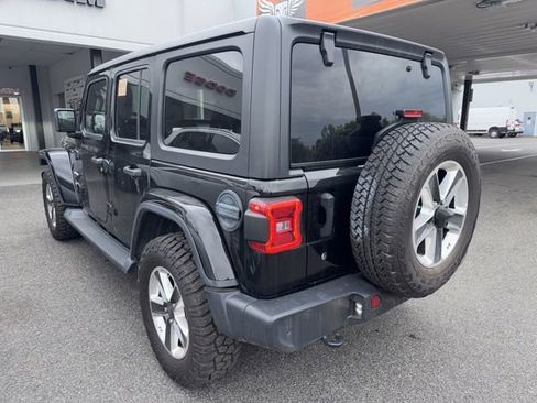 Used 2019 Jeep Wrangler Unlimited Sahara w/ Advanced Safety Group AWD/4WD image 7
