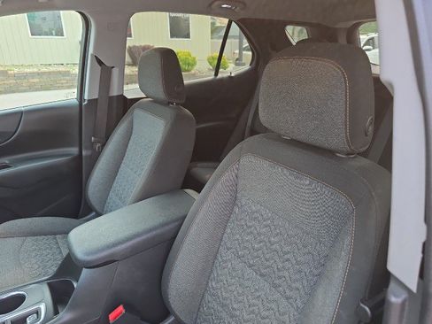 Used 2022 Chevrolet Equinox LT AWD/4WD image 18