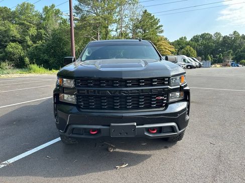 Used 2019 Chevrolet Silverado 1500 Custom Trail Boss w/ Custom Convenience Package AWD/4WD image 2