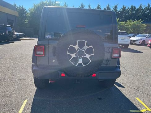 Used 2019 Jeep Wrangler Unlimited Rubicon AWD/4WD image 6
