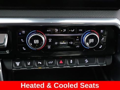Used 2024 GMC Sierra 2500 Denali w/ Denali Reserve Package AWD/4WD image 4