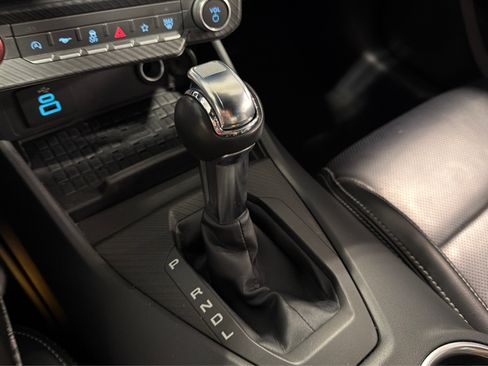 Used 2024 Ford Mustang Premium RWD image 31
