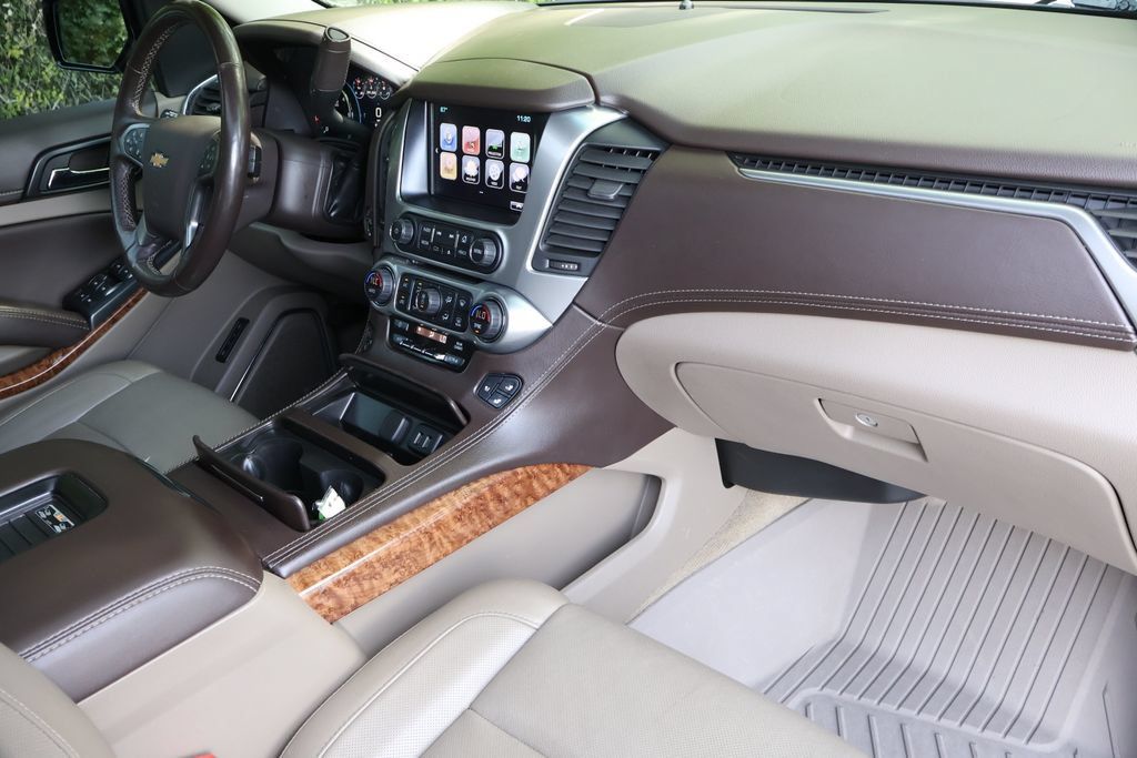 Used 2018 Chevrolet Tahoe Premier AWD/4WD image 40