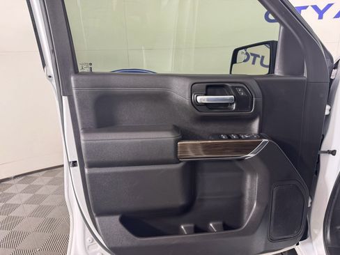 Used 2021 Chevrolet Silverado 1500 RST image 14