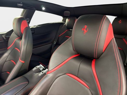 Used 2018 Ferrari GTC4Lusso T image 33