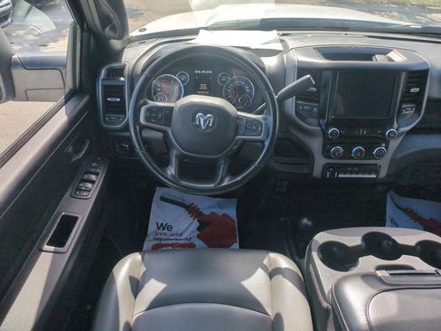 Used 2024 RAM 3500 Tradesman w/ Chrome Appearance Group AWD/4WD image 17