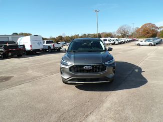 Used 2025 Ford Escape SE w/ Class II Trailer Tow Package video 2