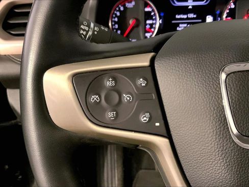 Used 2023 GMC Acadia Denali FWD image 18