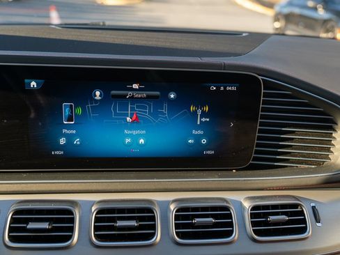 Used 2024 Mercedes-Benz GLE 53 AMG 4MATIC Coupe w/ AMG Night Package image 27