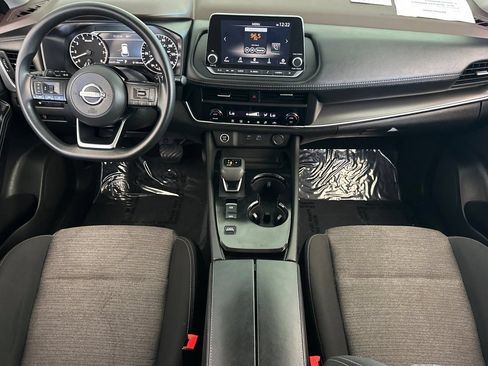 Used 2023 Nissan Rogue SV FWD image 16