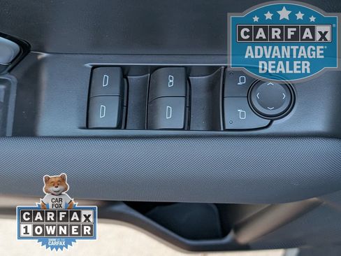 Certified 2025 Chevrolet Colorado Z71 w/ Technology Package AWD/4WD image 18