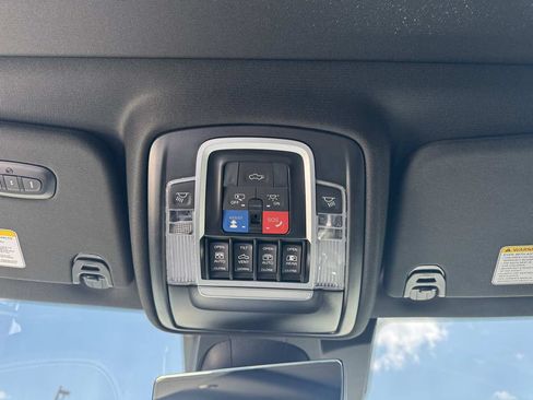 Used 2024 RAM 1500 TRX AWD/4WD image 27