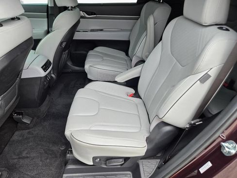 Certified 2024 Hyundai Palisade SEL w/ Premium Package FWD image 18
