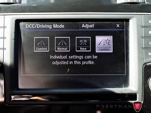 Used 2017 Volkswagen Golf R 4-Door AWD/4WD image 10