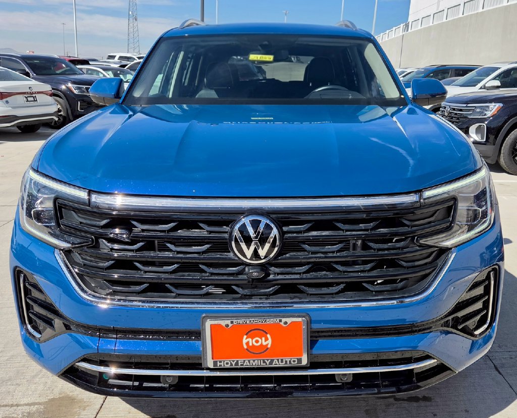 Certified 2025 Volkswagen Atlas SEL Premium R-Line AWD/4WD image 4