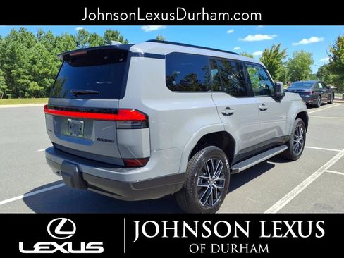 New 2025 Lexus GX 550 w/ Accessory Package (2T) image 3