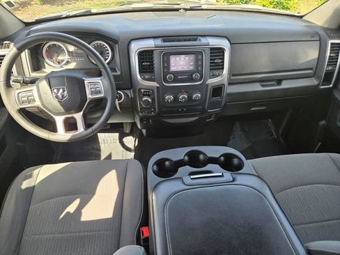 Used 2024 RAM 1500 Classic SLT AWD/4WD image 9