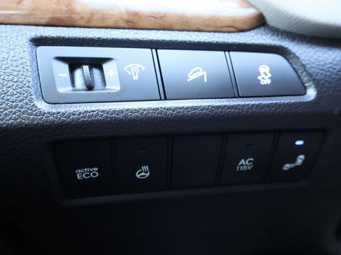 Used 2015 Hyundai Santa Fe Limited w/ Option Group 04 FWD image 31