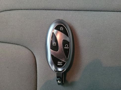 Used 2024 Hyundai Elantra SEL w/ Convenience Package image 32