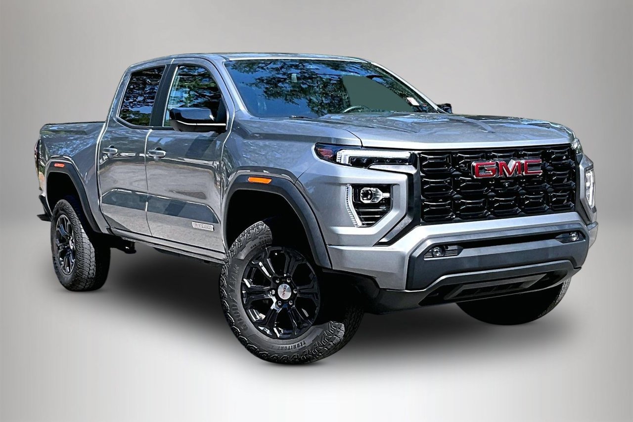 Used 2023 GMC Canyon Elevation w/ Convenience Package RWD image 2