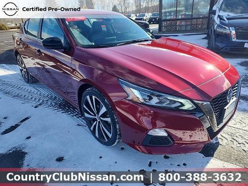 Certified 2021 Nissan Altima 2.5 SR w/ SR Premium Package image 2
