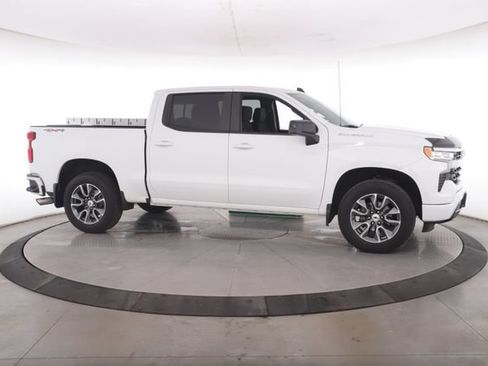 Used 2023 Chevrolet Silverado 1500 RST w/ Convenience Package II AWD/4WD image 13