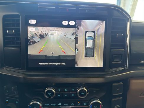 Used 2024 Ford F250 Lariat w/ Chrome Package image 12