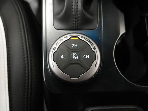Used 2026 Ford Bronco 4-Door AWD/4WD image 27