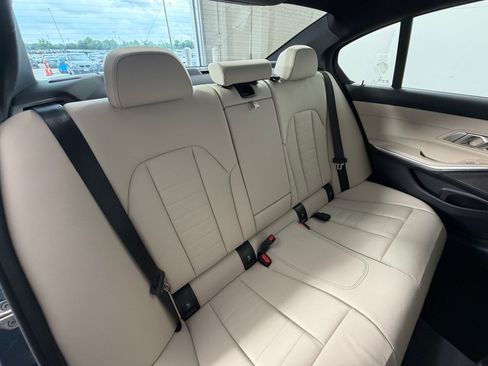 Used 2026 BMW 330i Sedan w/ Premium Package RWD image 34