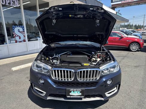 Used 2018 BMW X5 xDrive40e AWD/4WD image 13