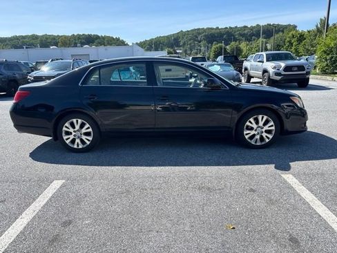 Used 2008 Toyota Avalon XLS FWD image 4