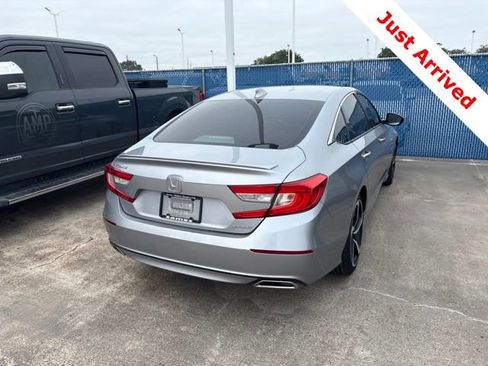 Used 2019 Honda Accord Sport image 11