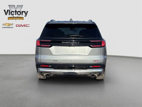 Used 2024 GMC Acadia Denali image 5