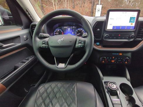 Certified 2024 Ford Bronco Sport Outer Banks w/ Tech Package image 16