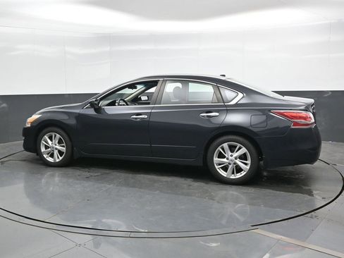 Used 2014 Nissan Altima 2.5 SV FWD image 7